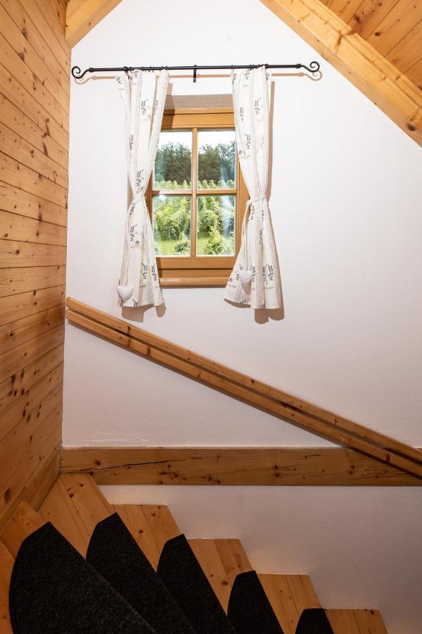 Wiener Kellerstoeckl - Das 13Er Eltendorf Bagian luar foto